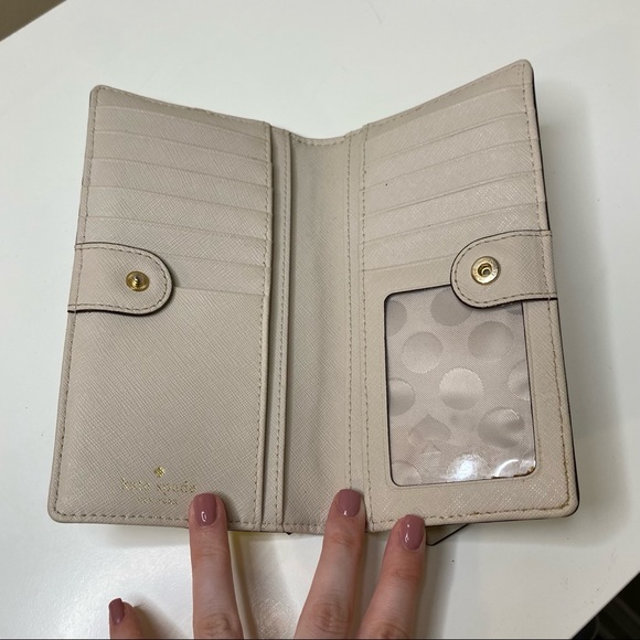 Kate Spade Wallet - Picture 3 of 4